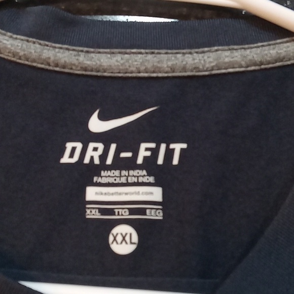 Nike Dri-fit Chicago Bears tshirt - Picture 3 of 4